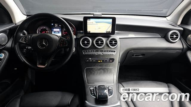 Mercedes-Benz GLC-Class 2019 — ფოტო 7/20