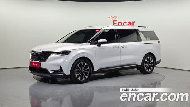 Kia Carnival 2023 — Фото 1/20