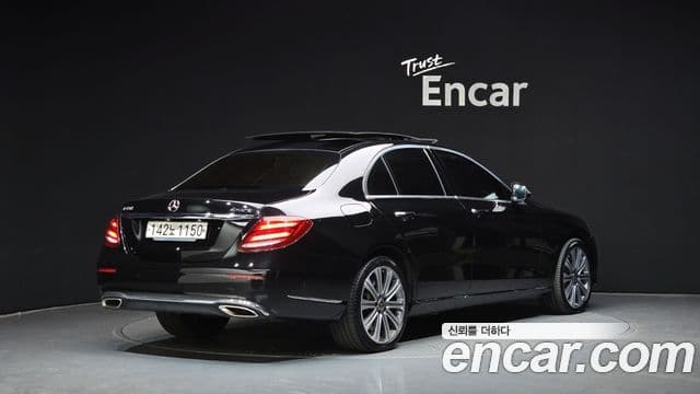 Mercedes-Benz E-Class 2020 — Şəkil 1/20