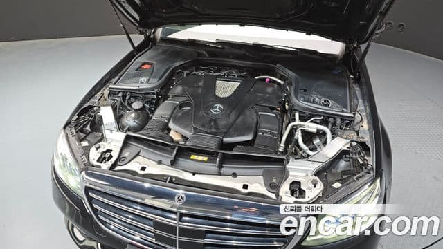 Mercedes-Benz E-Class 2020 — Şəkil 5/20