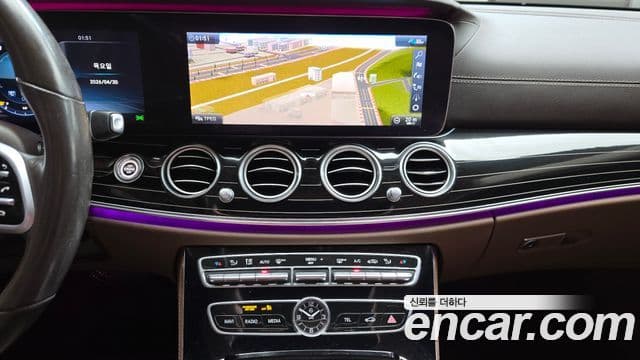 Mercedes-Benz E-Class 2020 — Şəkil 14/20