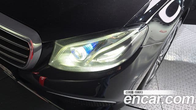 Mercedes-Benz E-Class 2020 — ფოტო 1/30