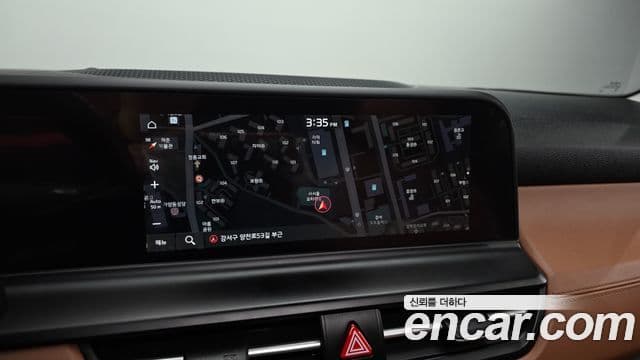 Kia Seltos 2023 — ფოტო 13/33