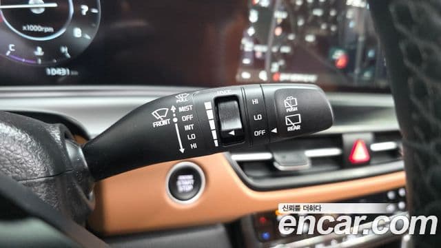 Kia Seltos 2023 — ფოტო 30/33
