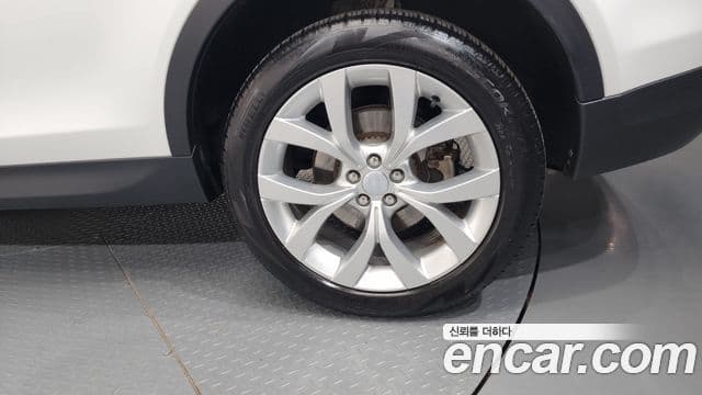 Land Rover Discovery Sport 2022 — Photo 8/36