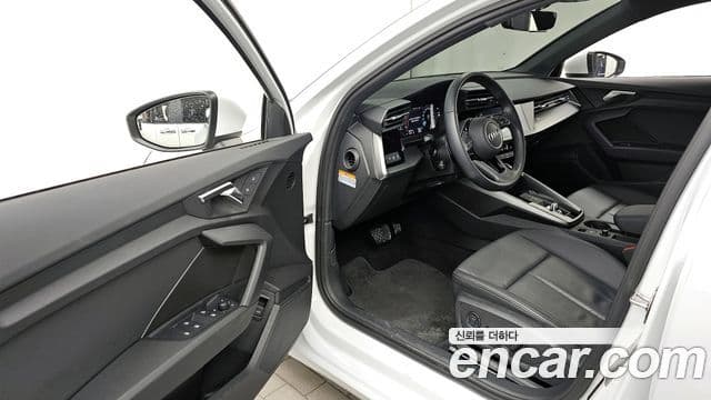 Audi A3 2022 — Şəkil 10/20