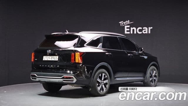 Kia Sorento 2021 — Фото 2/20