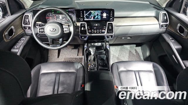Kia Sorento 2021 — Фото 7/20