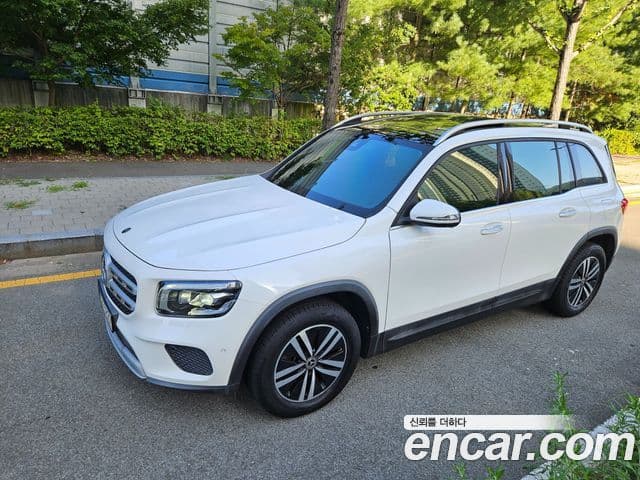 Mercedes-Benz GLB-Class 2021 — Photo 5/20