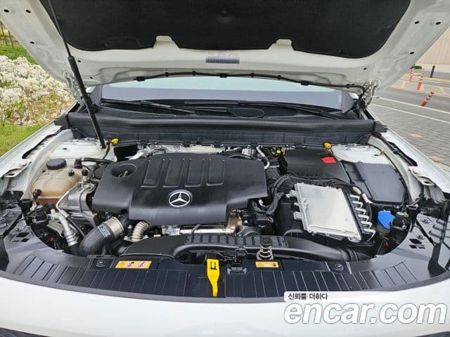 Mercedes-Benz GLB-Class 2021 — Photo 13/20
