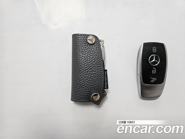Mercedes-Benz GLB-Class 2021 — Photo 3/20