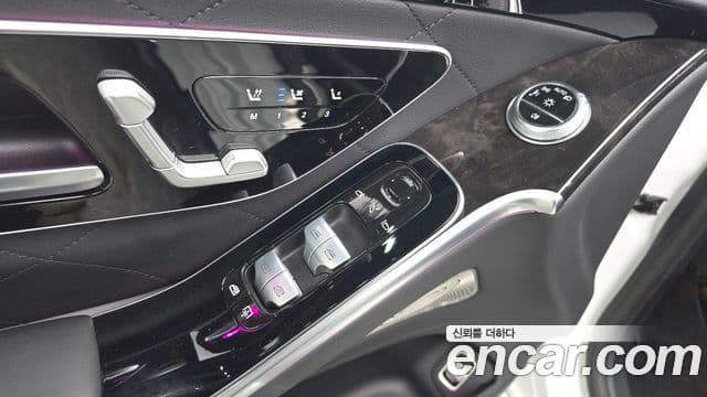 Mercedes-Benz S-Class 2024 — ფოტო 32/35