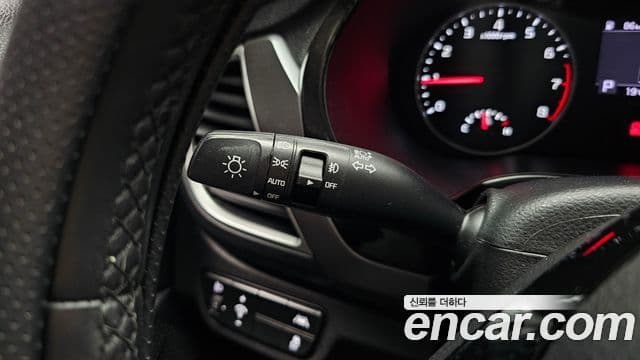 Kia Seltos 2021 — ფოტო 23/31