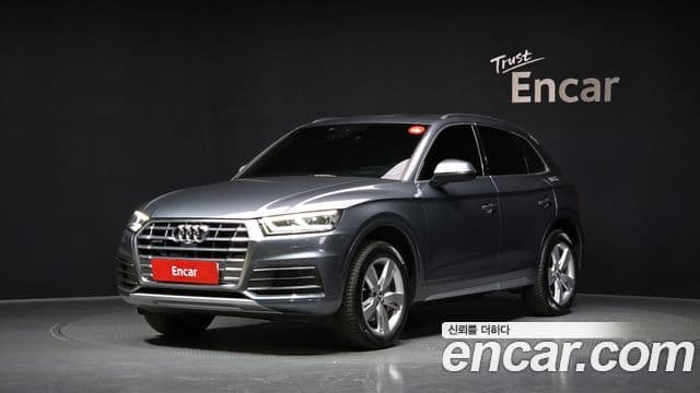 Audi Q5 2020 — ფოტო 1/20
