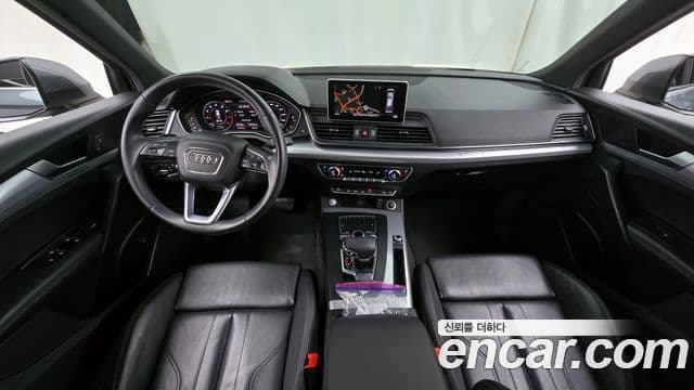Audi Q5 2020 — ფოტო 7/20