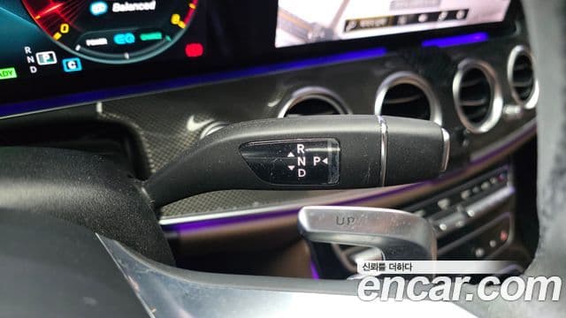 Mercedes-Benz E-Class 2021 — Şəkil 9/20