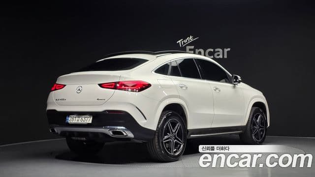Mercedes-Benz GLE-Class 2021 — ფოტო 2/20