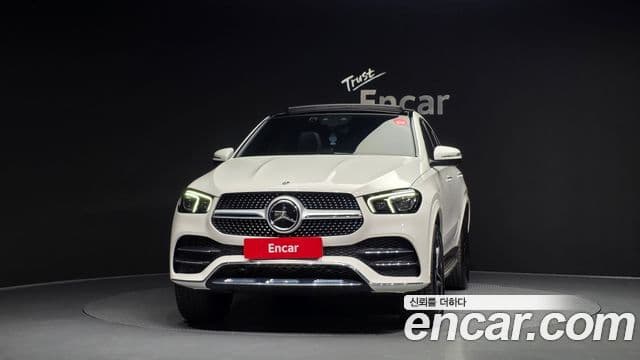 Mercedes-Benz GLE-Class 2021 — ფოტო 3/20