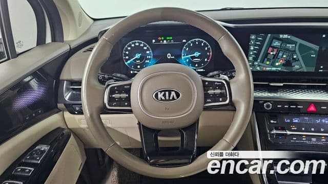 Kia Carnival 2021 — Şəkil 16/20