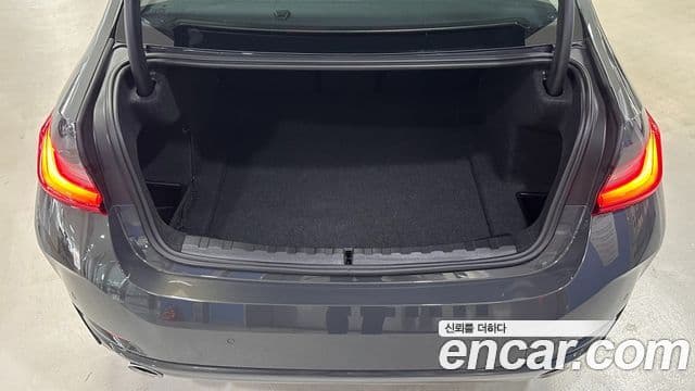 BMW 3 Series 2025 — ფოტო 20/20
