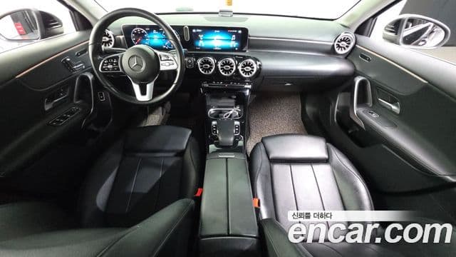 Mercedes-Benz A-Class 2020 — ფოტო 10/20