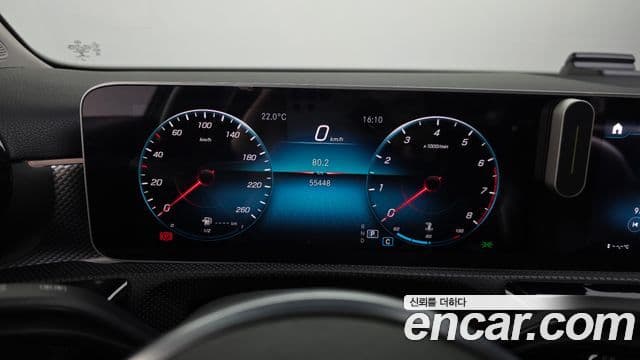 Mercedes-Benz A-Class 2020 — ფოტო 6/20
