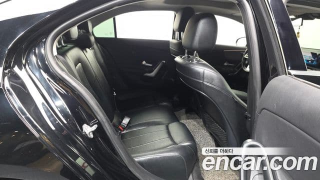Mercedes-Benz A-Class 2020 — ფოტო 12/20