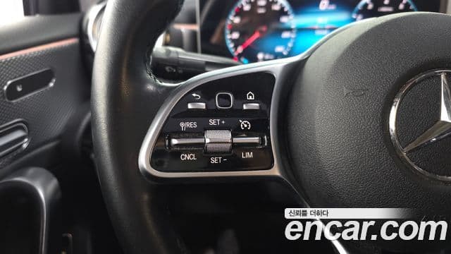Mercedes-Benz A-Class 2020 — ფოტო 18/20