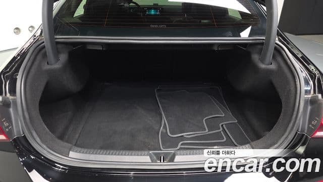 Mercedes-Benz A-Class 2020 — ფოტო 20/20