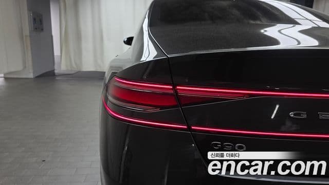 Genesis G90 2025 — Photo 9/36
