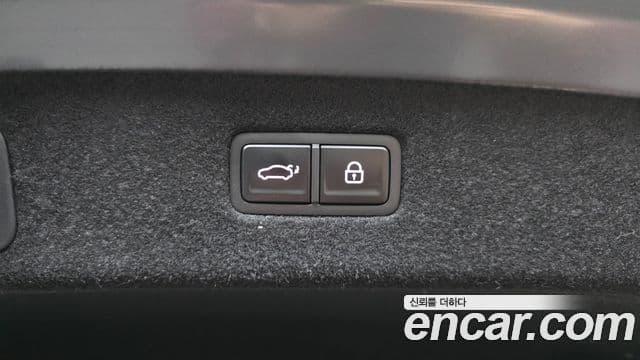 Genesis G90 2025 — Photo 19/36