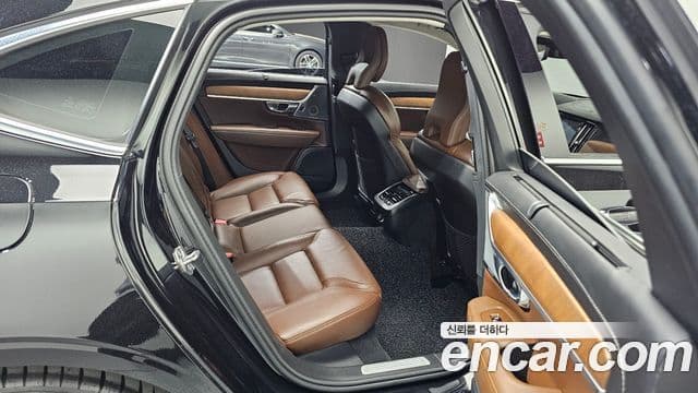 Volvo S90 2018 — ფოტო 19/20