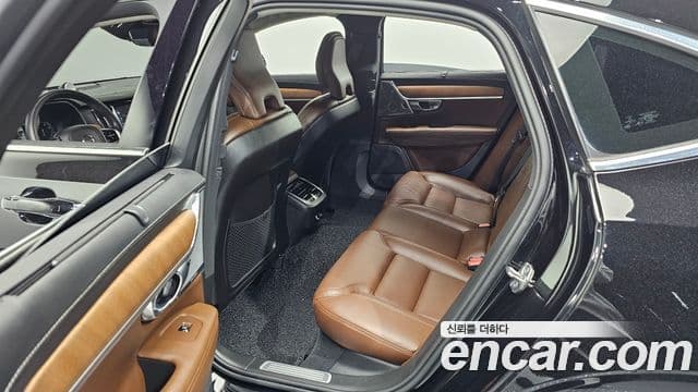 Volvo S90 2018 — ფოტო 13/20