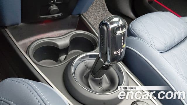 Mini Cooper S Countryman 2023 — ფოტო 12/20