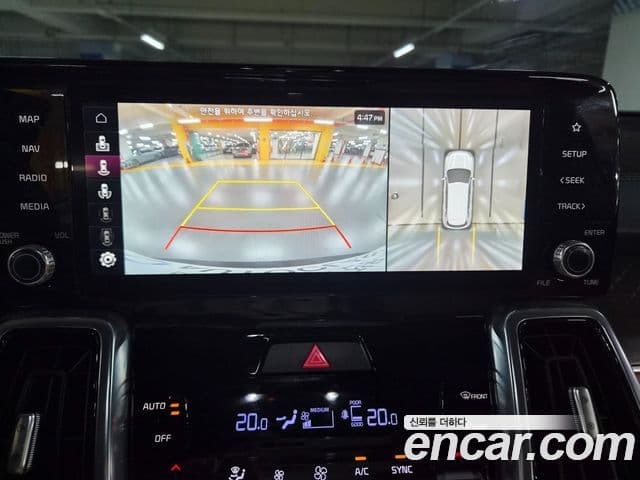 Kia Sorento 2023 — ფოტო 8/20