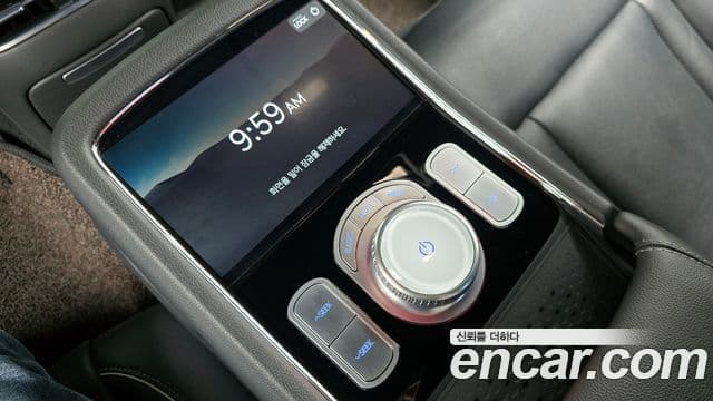 Genesis G90 2022 — Photo 30/37