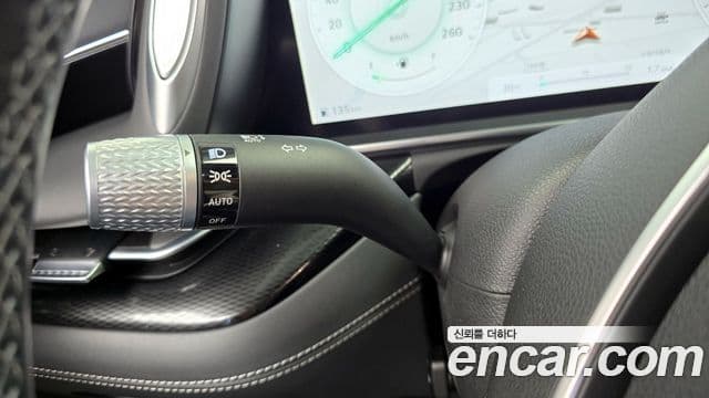 Genesis G90 2022 — Photo 23/37