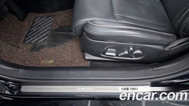 Genesis G90 2022 — Photo 37/37