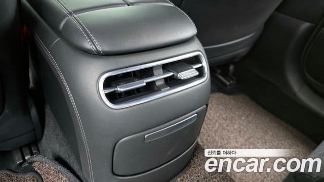 Genesis G90 2022 — Photo 3/37