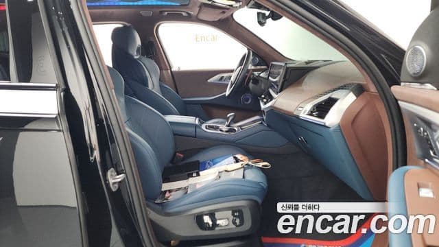 BMW XM 2025 — Photo 6/44