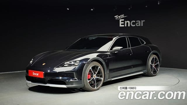 Porsche Taycan 2025 — Şəkil 12/20