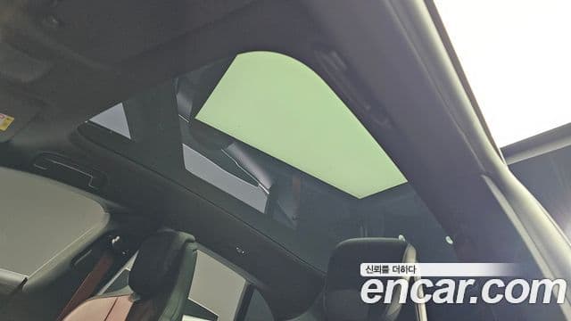 Porsche Taycan 2025 — Şəkil 14/20