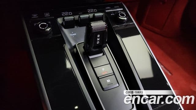 Porsche 911 2022 — ფოტო 27/33