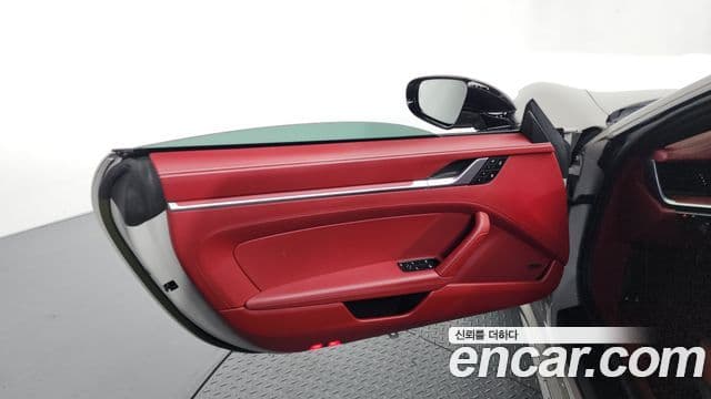 Porsche 911 2022 — ფოტო 9/33
