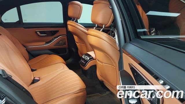 Mercedes-Benz S-Class 2023 — Şəkil 8/20