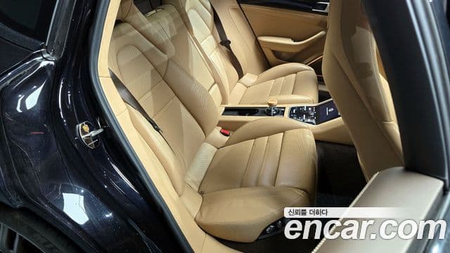 Porsche Panamera 2018 — ფოტო 11/20