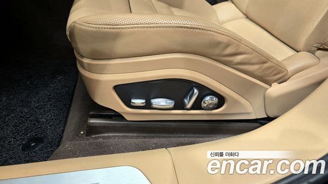 Porsche Panamera 2018 — Photo 9/38