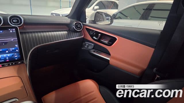 Mercedes-Benz GLC-Class 2024 — Şəkil 6/13