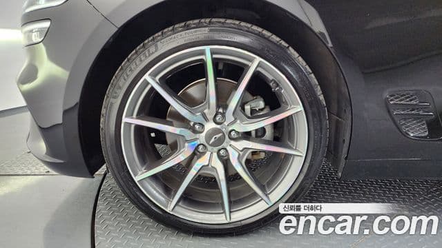 Genesis G70 2021 — ფოტო 5/20