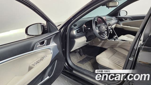 Genesis G70 2021 — ფოტო 10/20